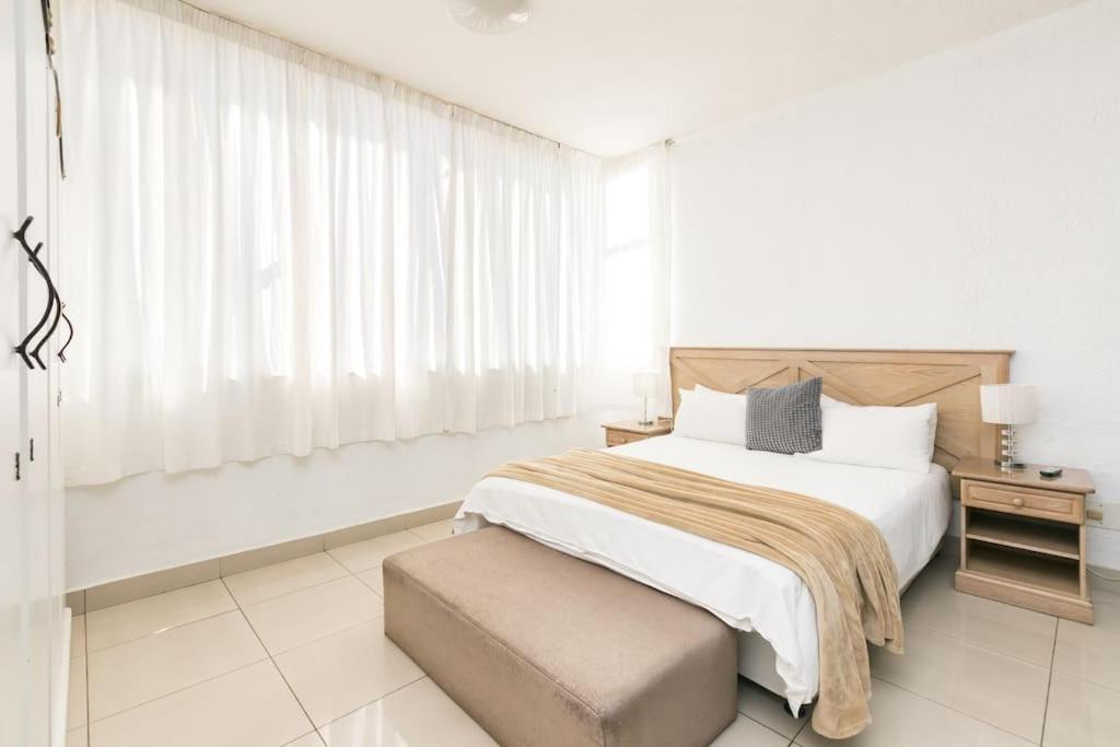 יוהנסבורג Inn & Out Sandton Park מראה חיצוני תמונה